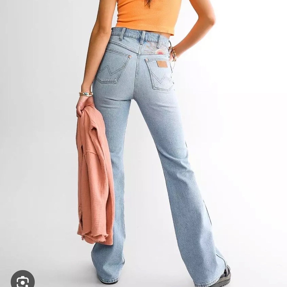 Women’s Wrangler Flare jeans